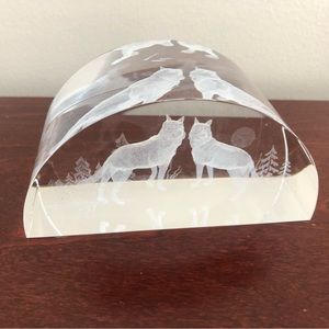 New in Box 3D Paperweight by Crystal Impression wolves